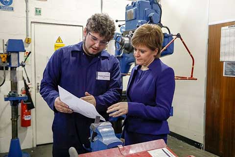 The First Minister Visits Tullos Training